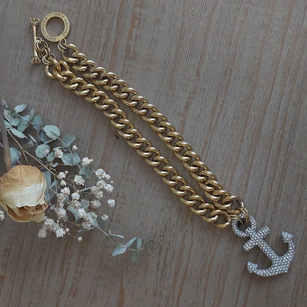 Anchor heavy necklace